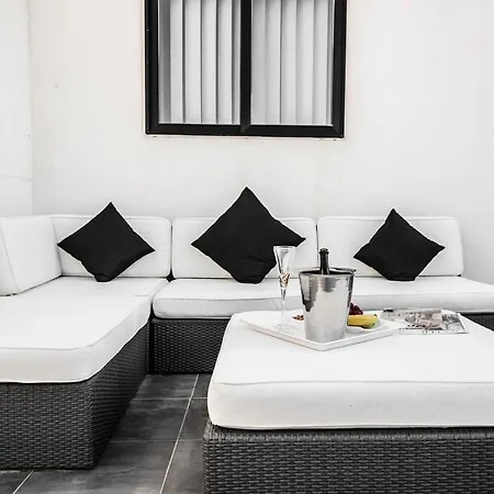 Penthouse Retreat * Cospicua