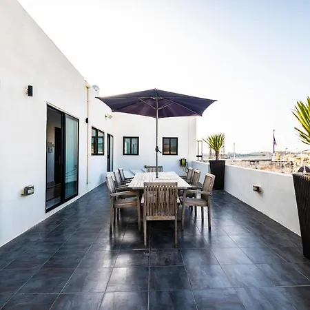 Penthouse Retreat Apartman