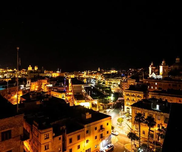 Penthouse Retreat * Cospicua