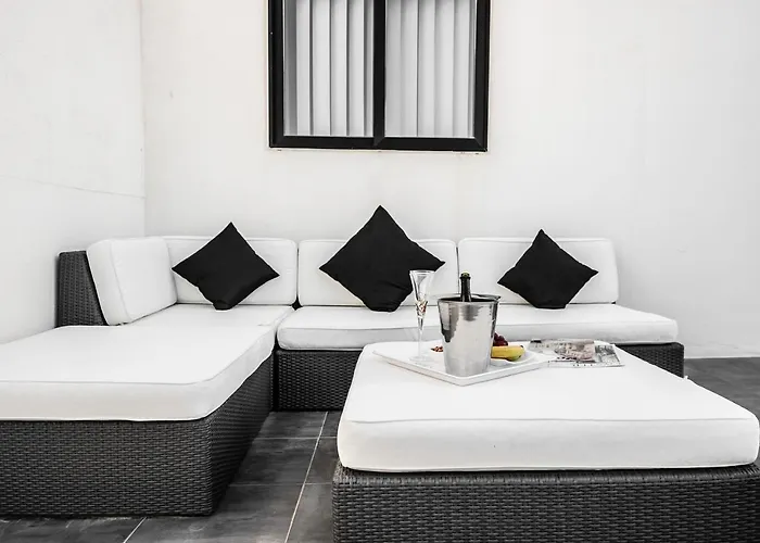 Penthouse Retreat * Cospicua